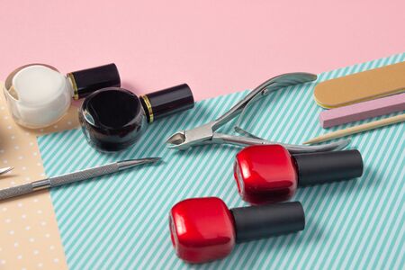 Matériels vernis rouge pur